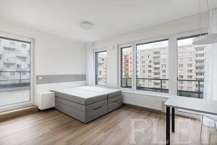 Pronájem bytu 1+kk, Praha - Kamýk, Hodkovická, 35 m2