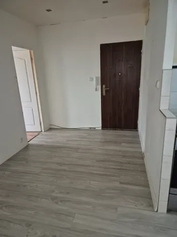 Prodej bytu 3+1, Vintířov, 68 m2