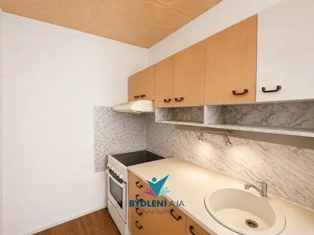 Pronájem bytu 2+kk, Teplice, Pražská, 42 m2