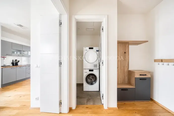 Pronájem bytu 2+kk, Praha - Troja, Pod Havránkou, 63 m2