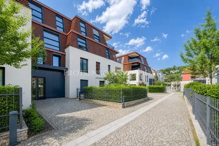 Pronájem bytu 2+kk, Praha - Troja, Pod Havránkou, 63 m2