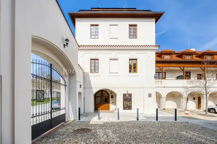 Pronájem bytu 2+kk, Praha - Troja, Pod Havránkou, 63 m2