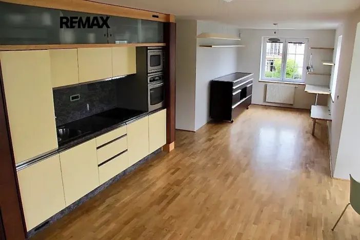 Pronájem bytu 2+kk, Vestec, Ve Stromkách, 106 m2