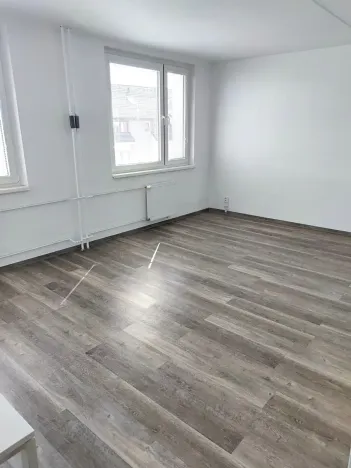 Pronájem bytu 1+kk, Kladno, 34 m2