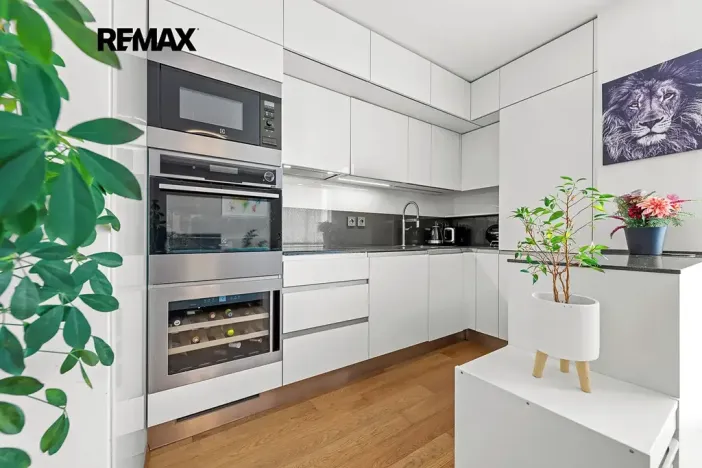 Pronájem bytu 3+kk, Praha - Hrdlořezy, Učňovská, 71 m2