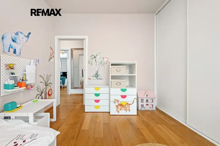 Pronájem bytu 3+kk, Praha - Hrdlořezy, Učňovská, 71 m2