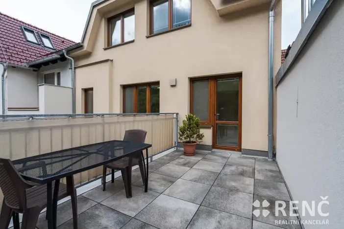 Pronájem bytu 2+kk, Brno, Pod Horkou, 44 m2