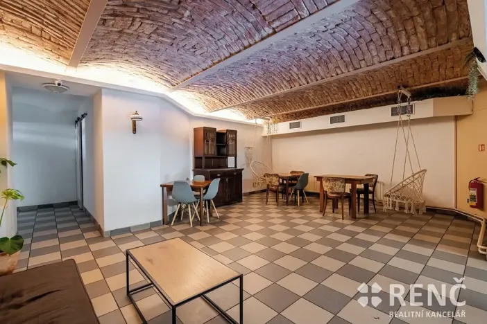 Pronájem restaurace, Brno, Veselá, 274 m2
