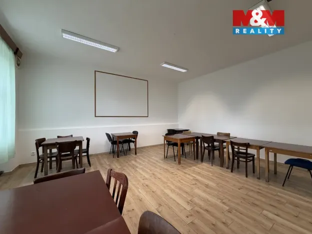 Pronájem restaurace, Vřesovice, 125 m2