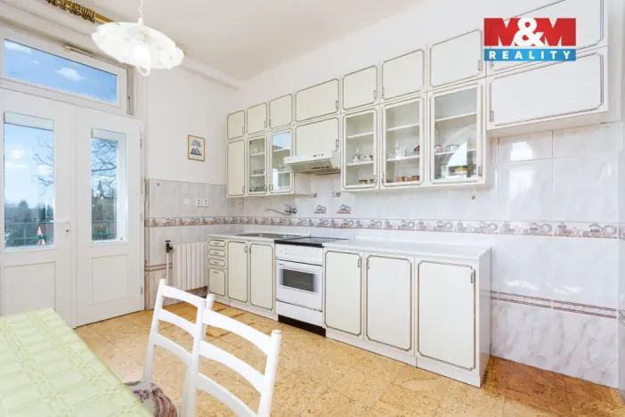 Prodej atypického bytu, Orlová - Město, Fr. Palackého, 140 m2