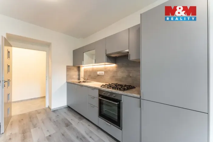Pronájem bytu 1+kk, Praha - Vysočany, Novovysočanská, 38 m2