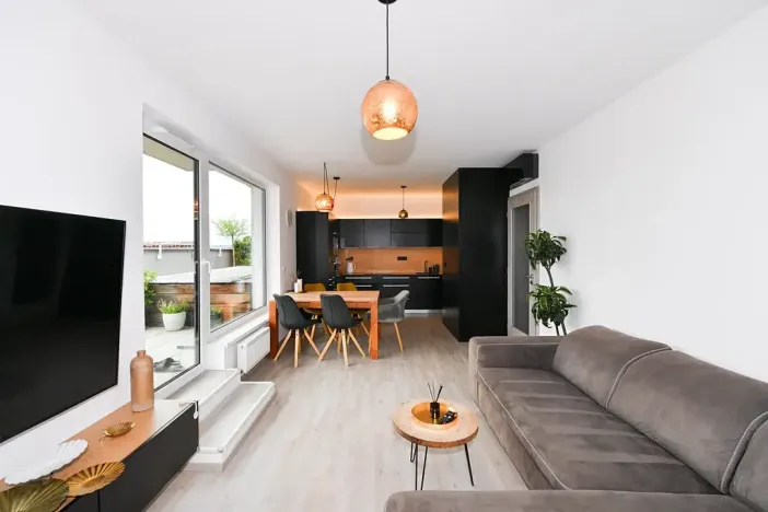 Pronájem bytu 3+kk, Praha - Vysočany, Strnadových, 78 m2