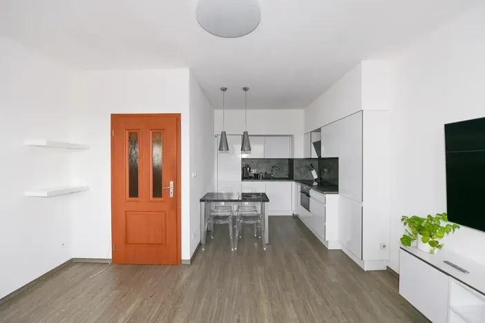 Pronájem bytu 2+kk, Praha - Uhříněves, Saturnova, 45 m2