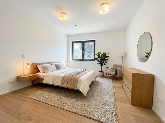 Prodej bytu 2+kk, Praha - Holyně, náměstí Pod lípou, 55 m2