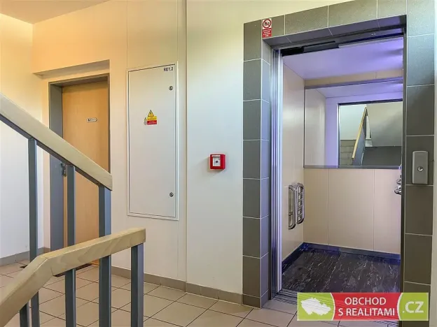 Pronájem bytu 1+kk, Praha, Na křečku, 60 m2