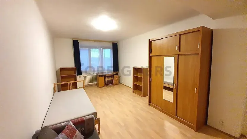 Pronájem bytu 2+1, Praha - Vršovice, Bělocerkevská, 52 m2