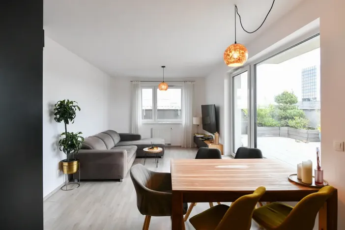 Pronájem bytu 3+kk, Praha - Vysočany, Strnadových, 78 m2