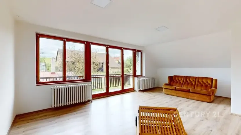 Prodej rodinného domu, Hrusice, Náves, 245 m2