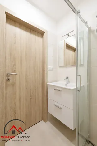 Pronájem bytu 1+1, Krnov, Seifertova, 36 m2