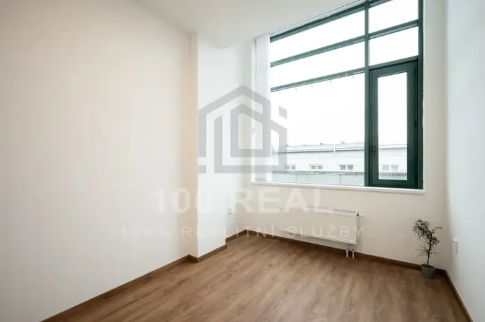 Pronájem bytu 3+kk, Hradec Králové, náměstí 28. října, 74 m2