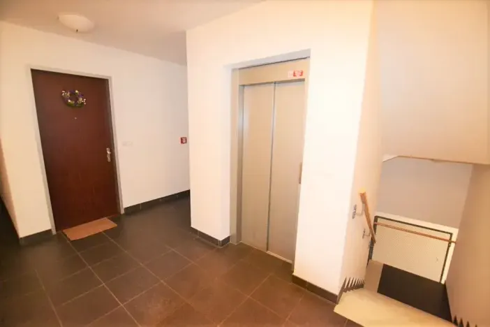 Pronájem bytu 1+kk, Praha - Podolí, Brabcova, 43 m2