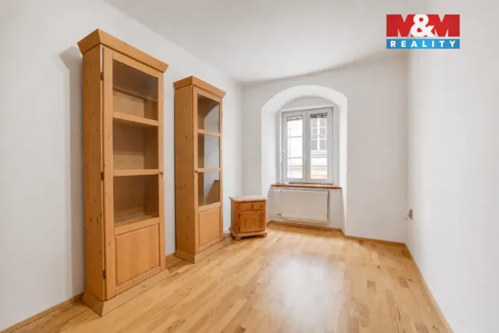 Prodej bytu 3+1, Cheb, Hradební, 56 m2