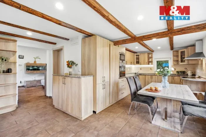 Prodej rodinného domu, Rynoltice, 224 m2