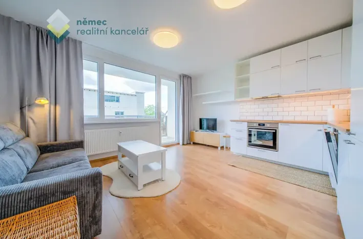 Pronájem bytu 1+kk, Praha - Kamýk, Otradovická, 34 m2
