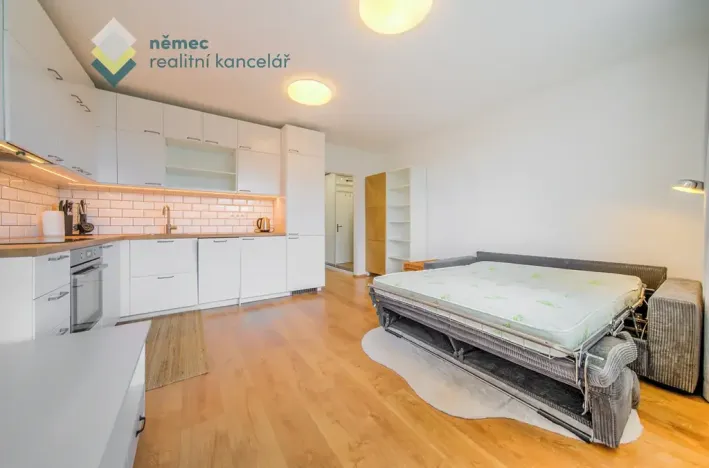 Pronájem bytu 1+kk, Praha - Kamýk, Otradovická, 34 m2