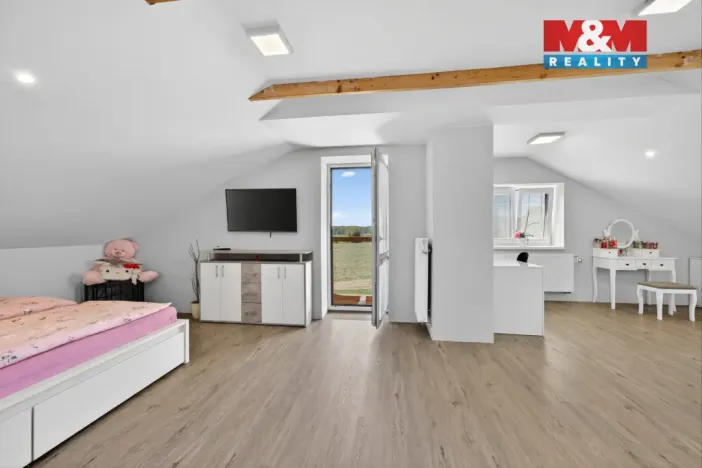 Prodej rodinného domu, Lužnice, 266 m2