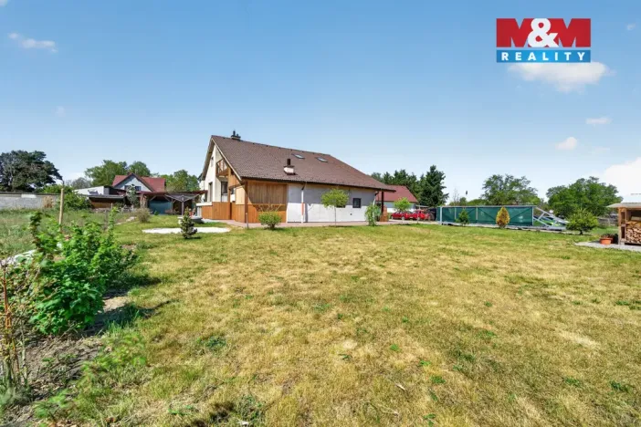 Prodej rodinného domu, Lužnice, 266 m2