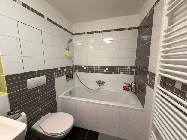 Pronájem bytu 2+kk, Brno, Mojmírovo náměstí, 44 m2