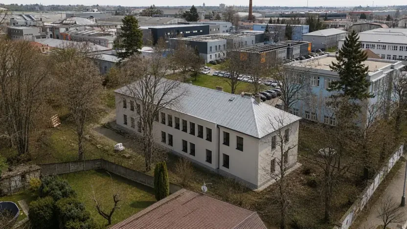 Prodej kanceláře, Praha - Letňany, Beranových, 1190 m2