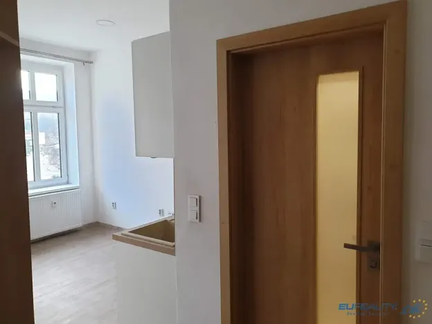 Prodej bytu 1+kk, Náchod, Komenského, 26 m2