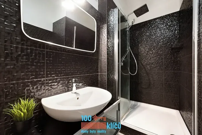 Prodej bytu 1+kk, Praha - Motol, Podhorská, 29 m2