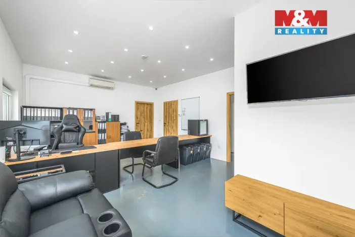 Prodej obchodního prostoru, Čáslav - Čáslav-Nové Město, Táborská, 270 m2
