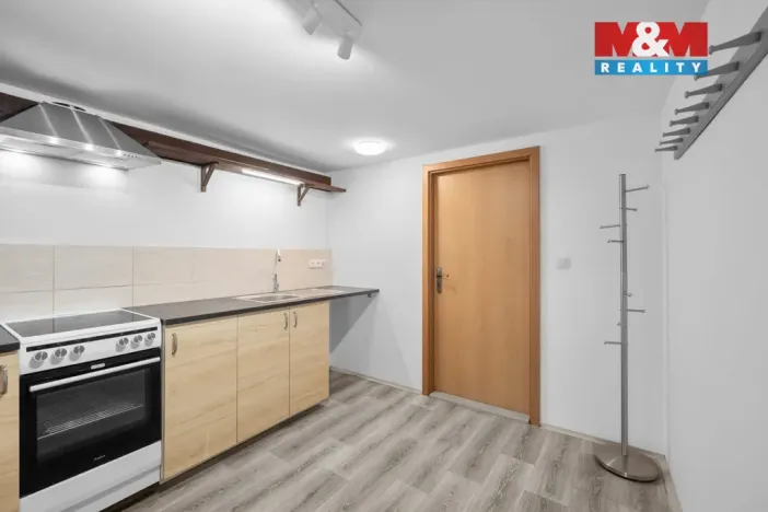 Pronájem bytu 2+1, Velvary, Chržínská, 78 m2