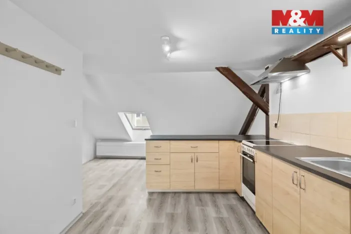 Pronájem bytu 2+1, Velvary, Chržínská, 78 m2