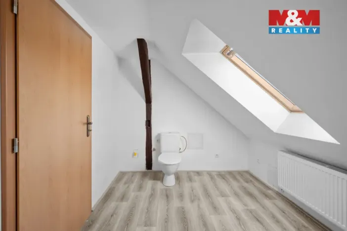 Pronájem bytu 2+1, Velvary, Chržínská, 78 m2