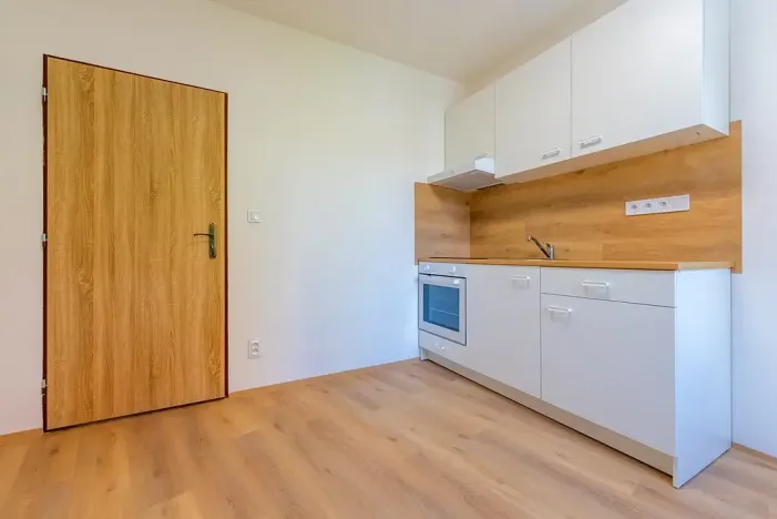 Pronájem bytu 2+1, Aš, Hlavní, 61 m2