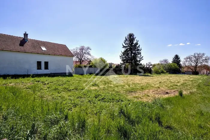 Prodej pozemku pro bydlení, Chleby, Průběžná, 873 m2