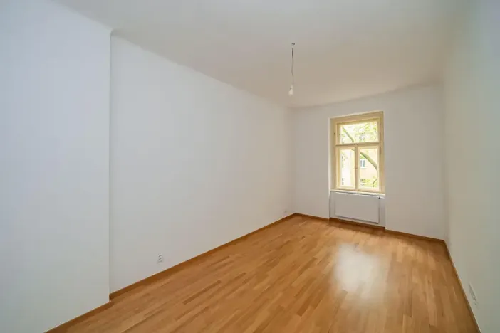 Pronájem bytu 2+kk, Praha - Bubeneč, Kamenická, 52 m2