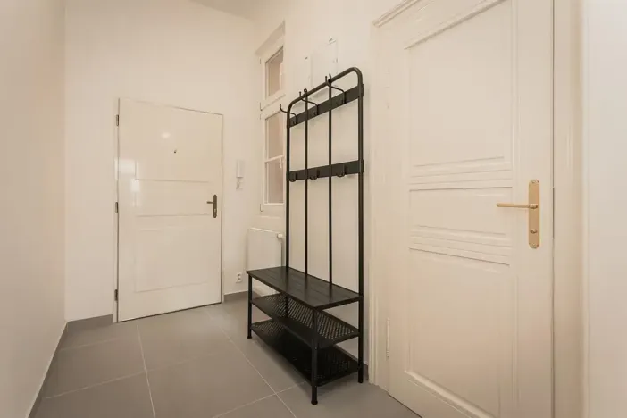 Pronájem bytu 2+kk, Praha - Nové Město, Lípová, 57 m2