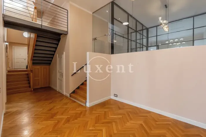 Pronájem kanceláře, Praha - Josefov, Pařížská, 210 m2