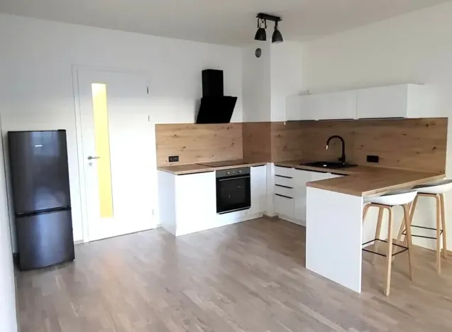 Pronájem bytu 1+kk, Praha - Hlubočepy, Benešova, 38 m2