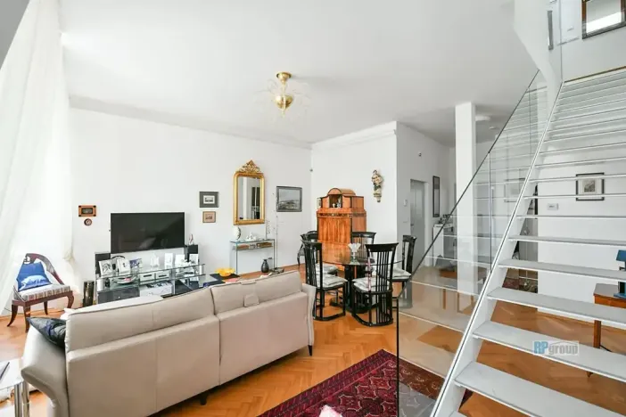 Prodej atypického bytu, Praha - Josefov, Valentinská, 108 m2