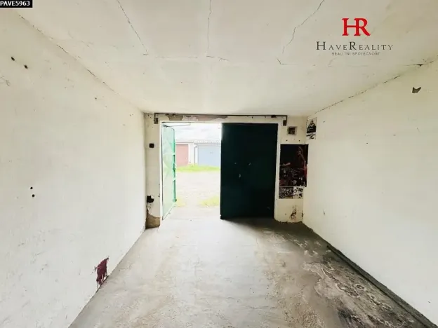Pronájem garáže, Týnec nad Sázavou, 21 m2