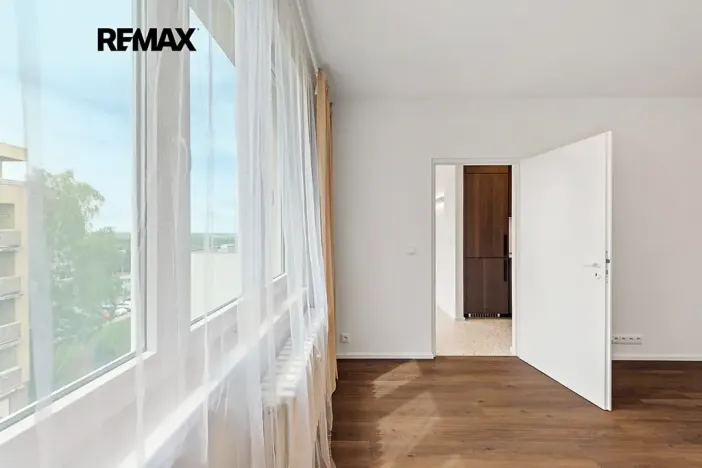 Prodej bytu 3+1, Praha - Zličín, Nedašovská, 80 m2