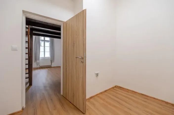 Pronájem bytu 4+1, Praha - Vyšehrad, Vratislavova, 101 m2