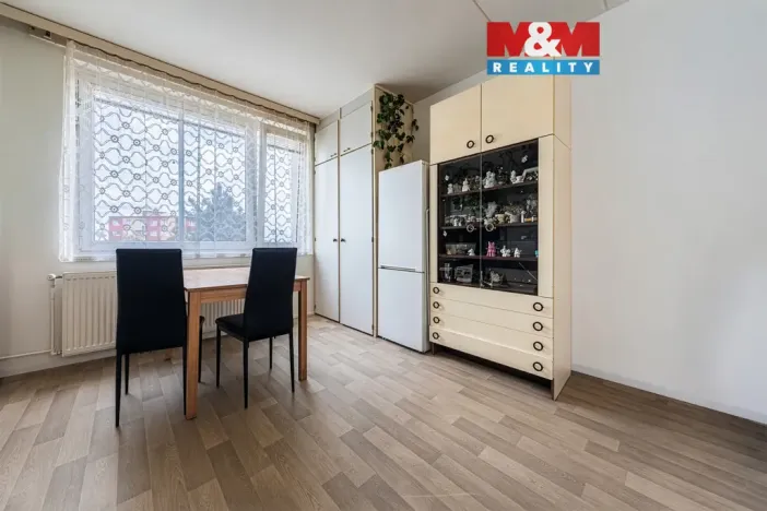 Prodej bytu 1+1, Chomutov, Školní pěšina, 35 m2